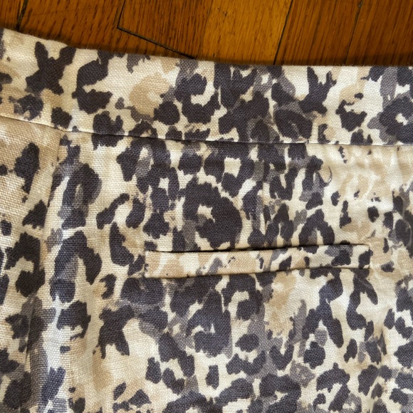 Gray and Cream Colored Linen Joie Shorts - Picture 9 of 10